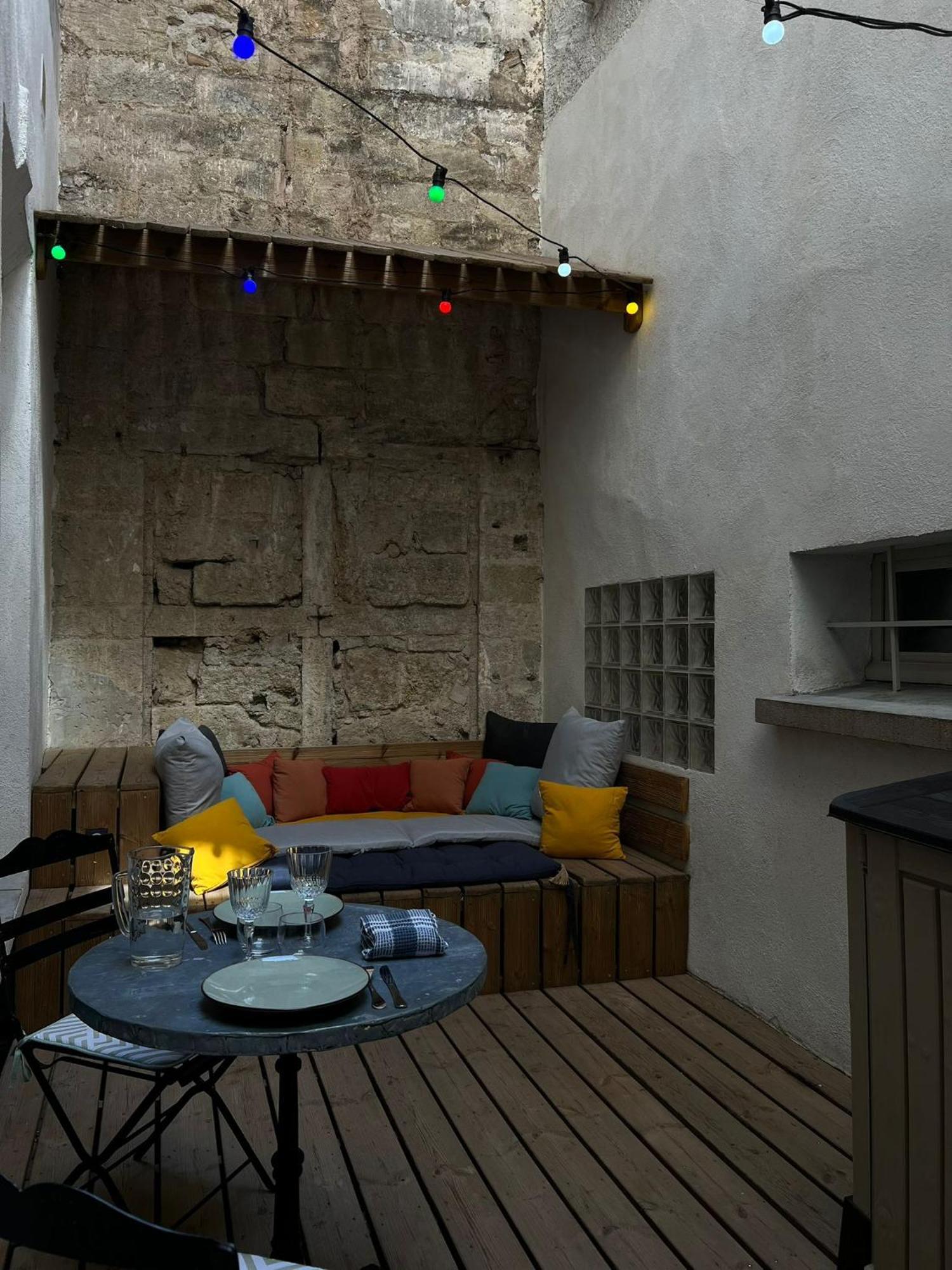 Appartement Mes à Moi in Pezenas - O Pitchoun - Un studio et son patio Extérieur photo